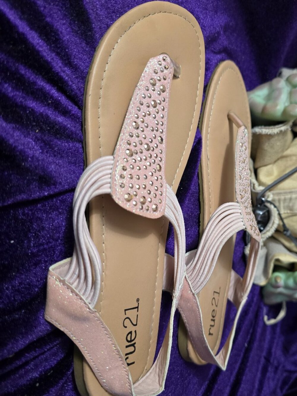 4 Pairs Of Cheap Used Sandals - Size 10